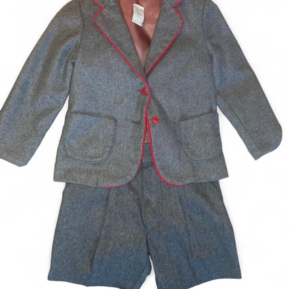 Vintage Children’s Magic Year’s Wool 70s gray set with red plaid accents